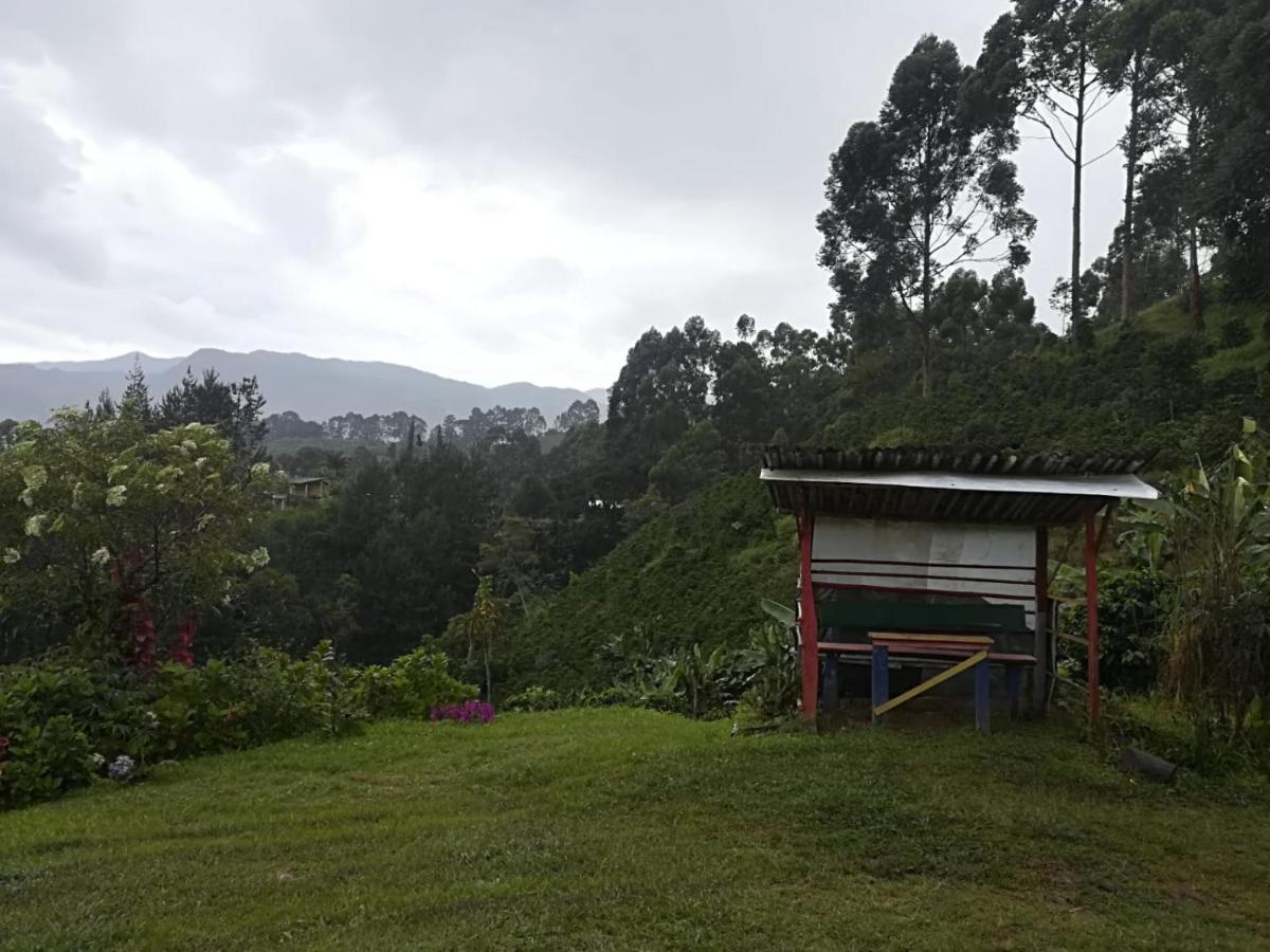 Finca Cafetera El Coral Хардин Екстериор снимка